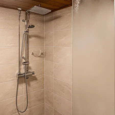 Hillankukka * Äkäslompolo