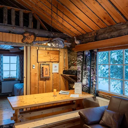 Hillankukka Chalet *