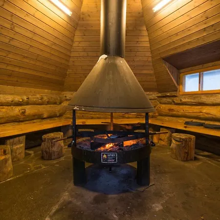 Hillankukka Шале