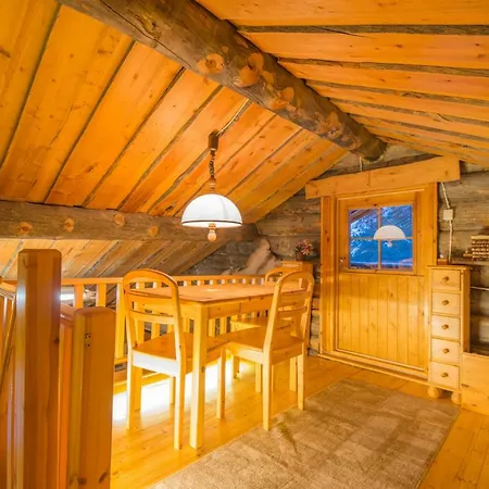 Chalet Hillankukka *